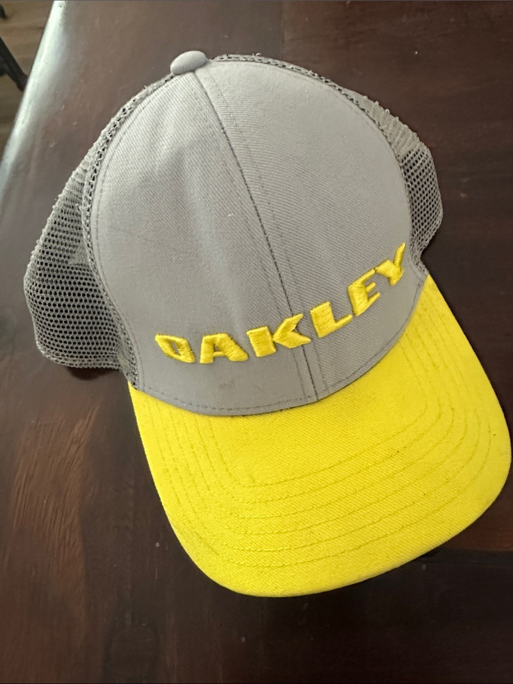 Oakley SnapBack Trucker Hat OS